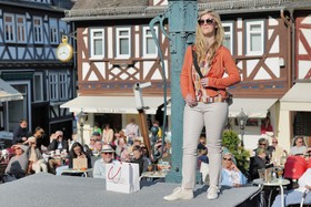 Modenschau am Marktplatz, Pia Dietz mode & mehr