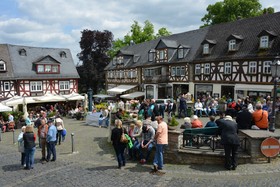 Modenschau am Braunfelser Marktplatz 17.05.2015