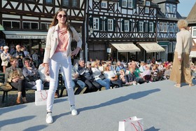 Modenschau am Marktplatz, Pia Dietz mode & mehr