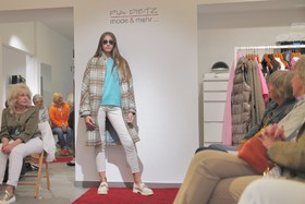 Pia Dietz - mode & mehr - Modenschau